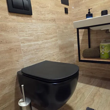 Neu 2025 Emila Romana Boutique- Modernes Luxury Living *