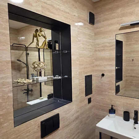 Neu 2025 Emila Romana Boutique- Modernes Luxury Living Lägenhet *