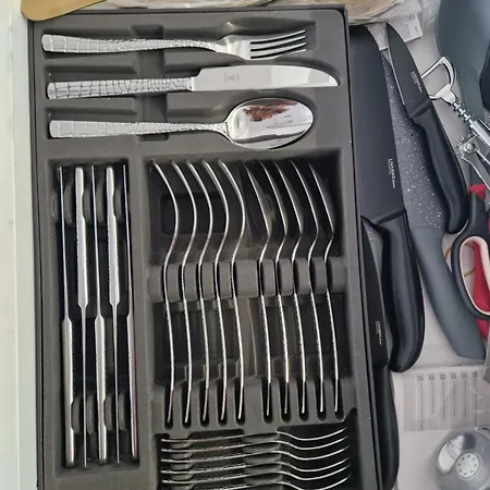 Neu 2025 Emila Romana Boutique- Modernes Luxury Living * サニービーチ