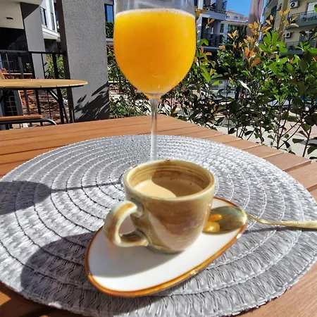 Neu 2025 Emila Romana Boutique- Modernes Luxury Living アパート