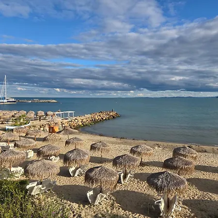 Neu 2025 Emila Romana Boutique- Modernes Luxury Living アパート *