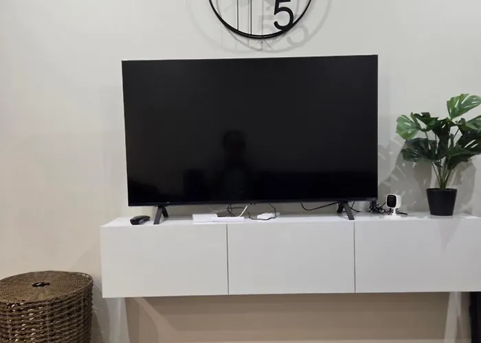 Neu 2025 Emila Romana Boutique- Modernes Luxury Living ساني بيتش