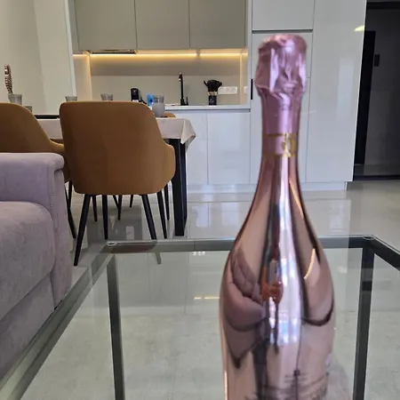 Neu 2025 Sol Mar Boutique Modernes Luxury Living