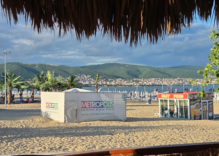 Neu 2025 Emila Romana Boutique- Modernes Luxury Living Слънчев бряг