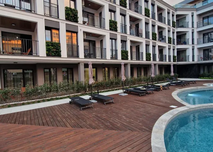 Neu 2025 Emila Romana Boutique- Modernes Luxury Living Апартамент Слънчев бряг